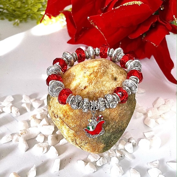 Theme Jewelry and Accessories Jewelry - Christmas Bracelet. - NEW ITEM